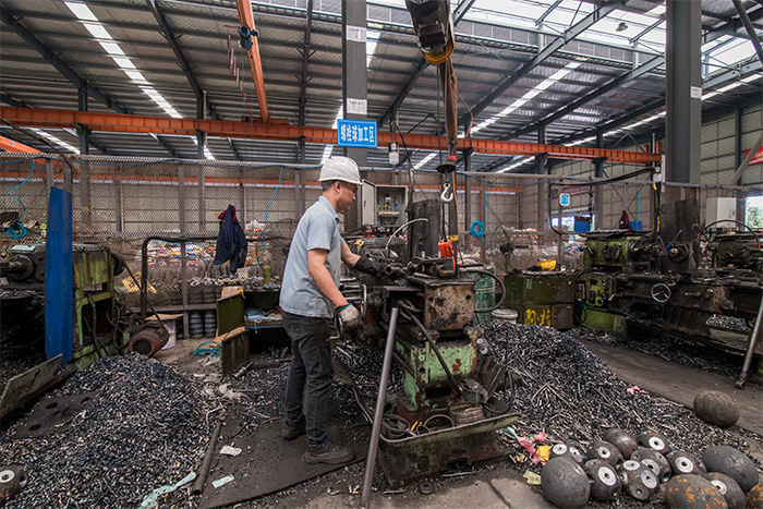 宜宾网架配件-螺栓球加工车间